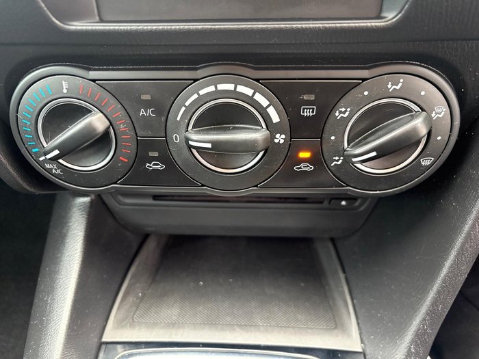 2014 Mazda 3 Maxx