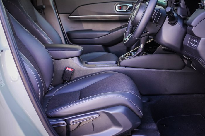2023 Honda HR-V e:HEV L
