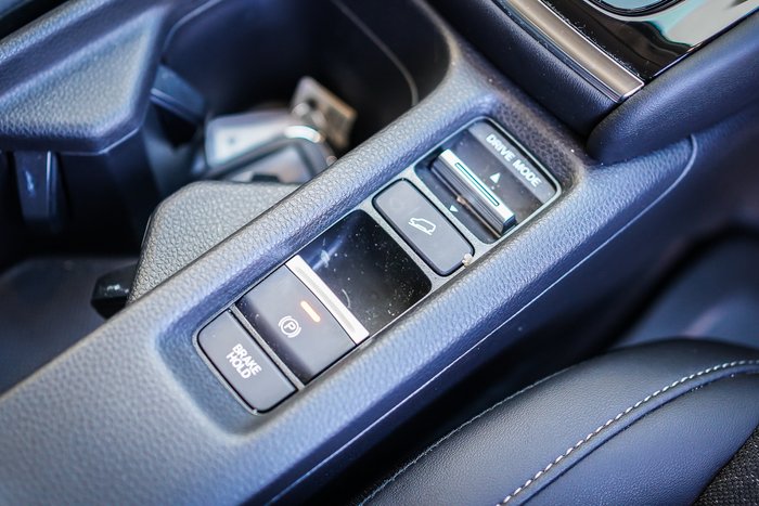 2023 Honda HR-V e:HEV L