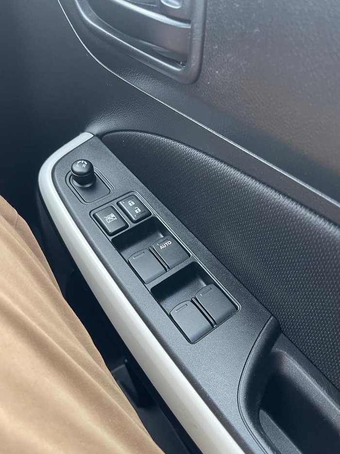 2017 Suzuki Swift GL Navigator