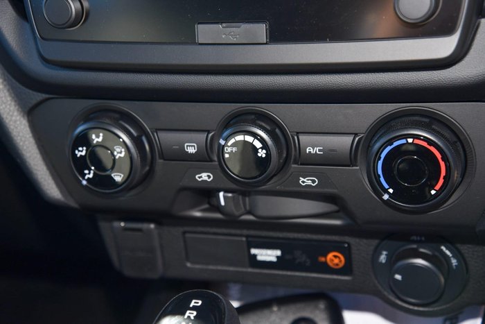 2025 Isuzu D-MAX SX