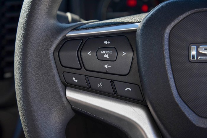 2025 Isuzu D-MAX SX