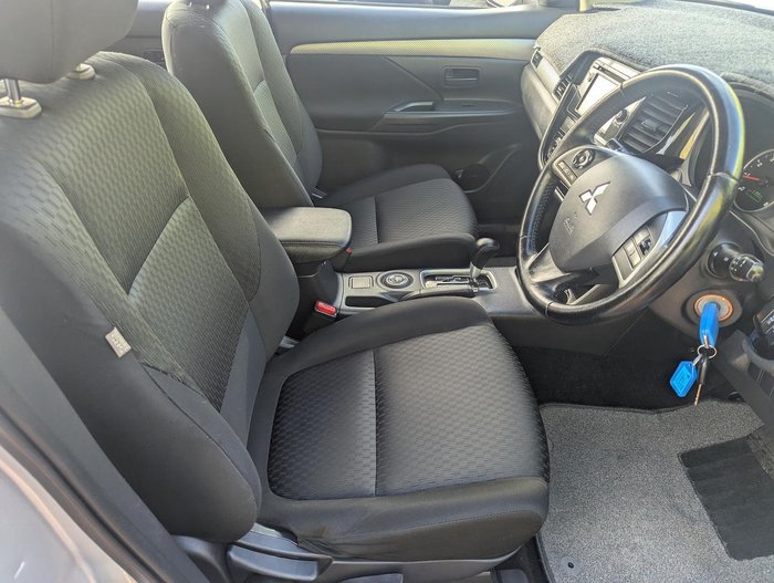 2013 Mitsubishi Outlander ES ZJ MY14 4X4 On Demand Cool Silver