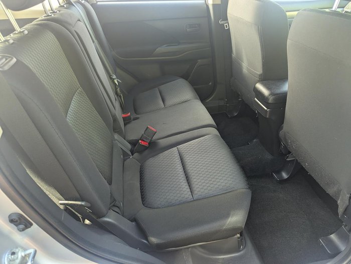 2013 Mitsubishi Outlander ES ZJ MY14 4X4 On Demand Cool Silver