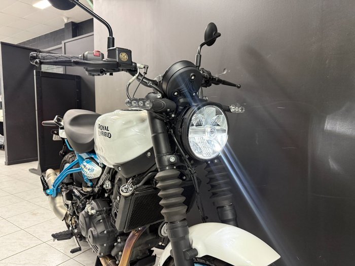 2025 Royal Enfield 2025 Royal Enfield 450CC GUERILLA 450 Road Blue