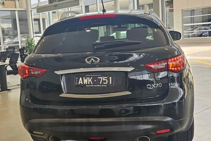 2018 INFINITI QX70 GT