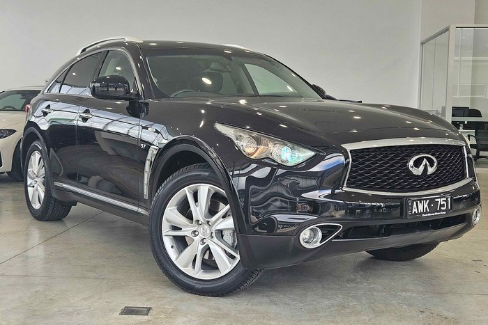 2018 INFINITI QX70 GT