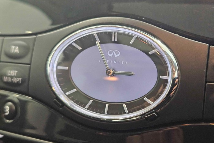 2018 INFINITI QX70 GT
