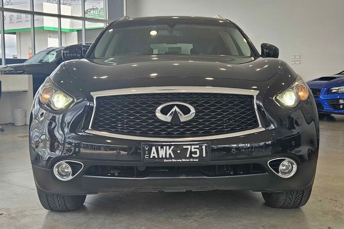 2018 INFINITI QX70 GT