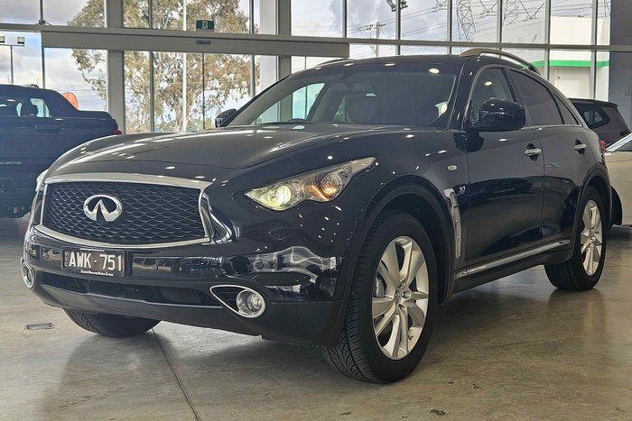2018 INFINITI QX70 GT