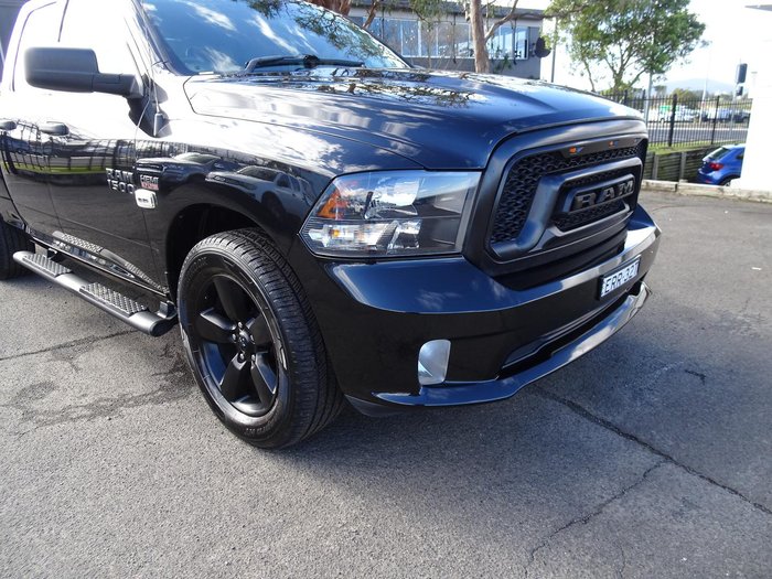2019 RAM 1500 Express DS MY19 4X4 Dual Range Diamond Black