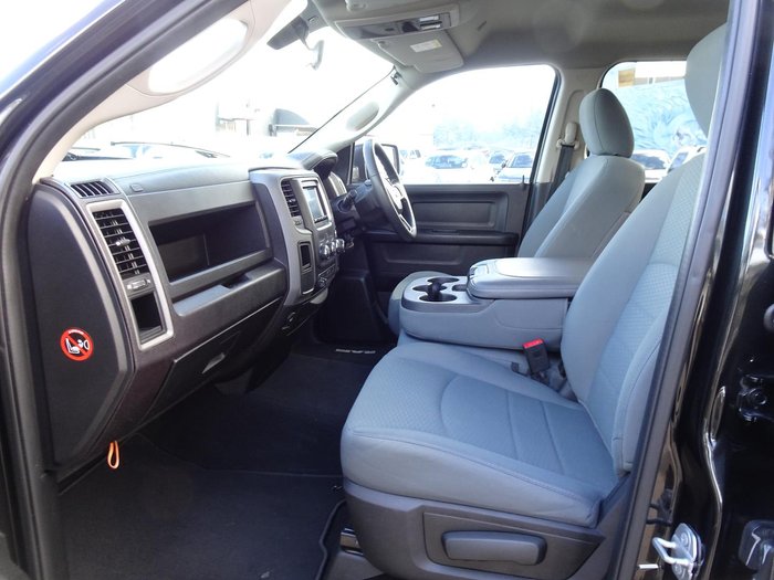 2019 RAM 1500 Express DS MY19 4X4 Dual Range Diamond Black