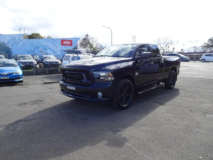 2019 RAM 1500 Express DS MY19 4X4 Dual Range Diamond Black