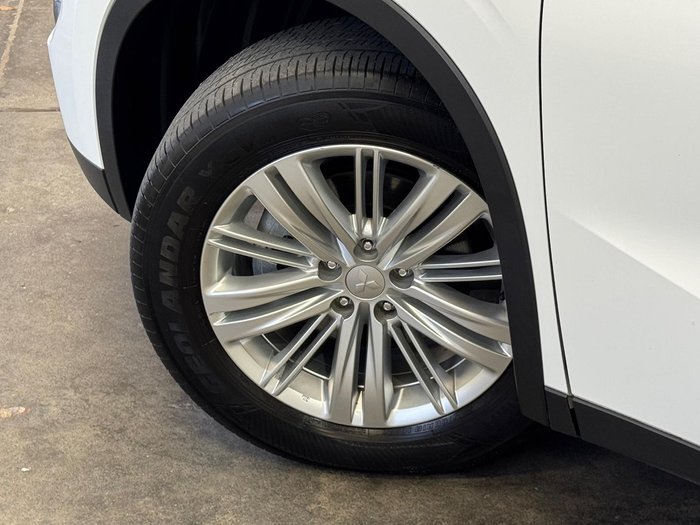 2022 Mitsubishi Outlander ES