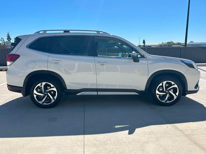 2022 Subaru Forester 2.5i