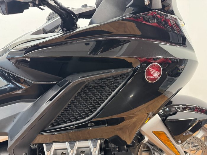 2018 Honda GOLDWING TOUR PREMIUM BLACK