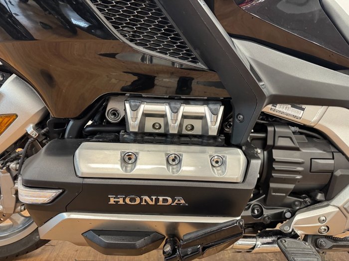 2018 Honda GOLDWING TOUR PREMIUM BLACK