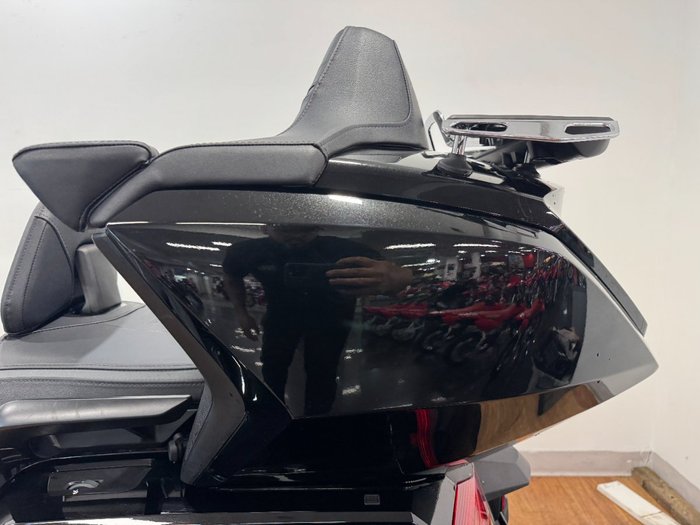 2018 Honda GOLDWING TOUR PREMIUM BLACK