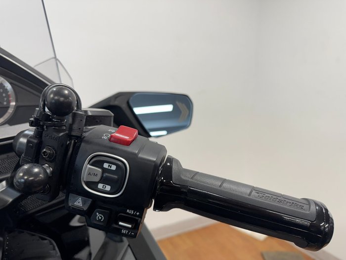 2018 Honda GOLDWING TOUR PREMIUM BLACK