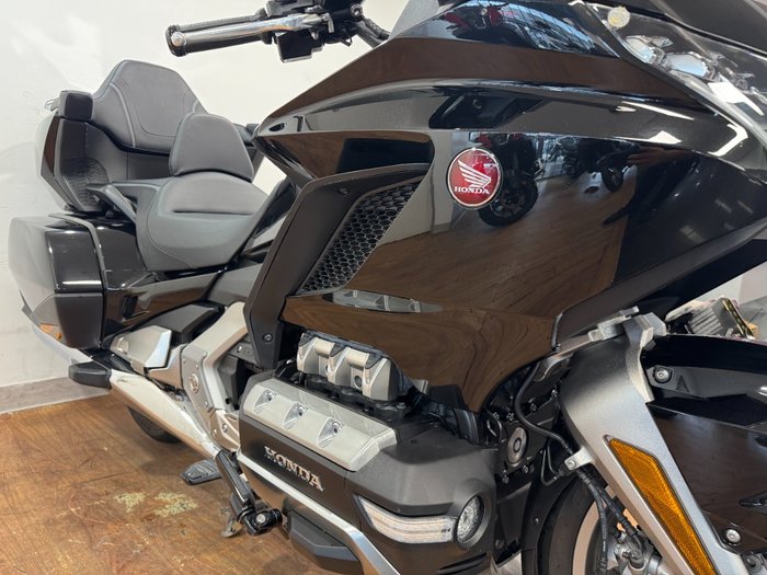 2018 Honda GOLDWING TOUR PREMIUM BLACK