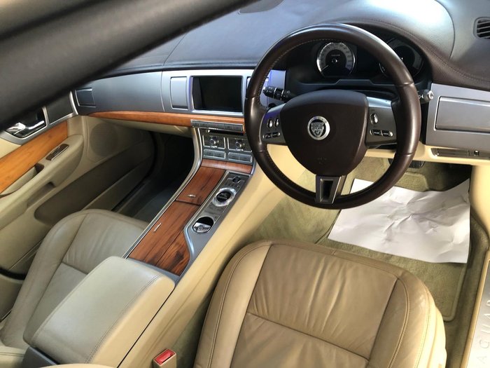 2010 Jaguar XF Luxury X250 MY10 Bronze
