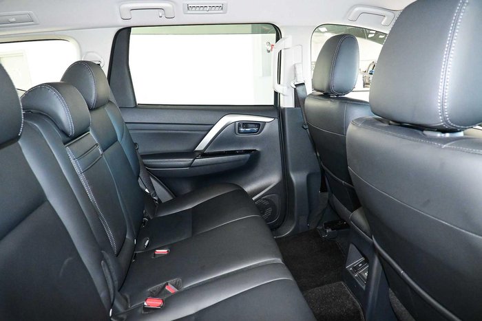 2024 Mitsubishi Pajero Sport Exceed