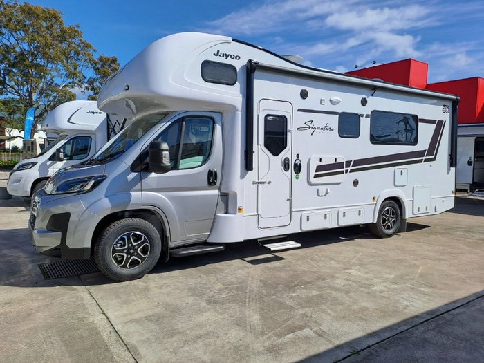 2025 JAYCO SIGNATURE