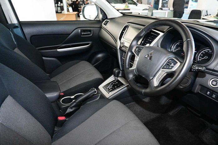 2023 Mitsubishi Triton GLS