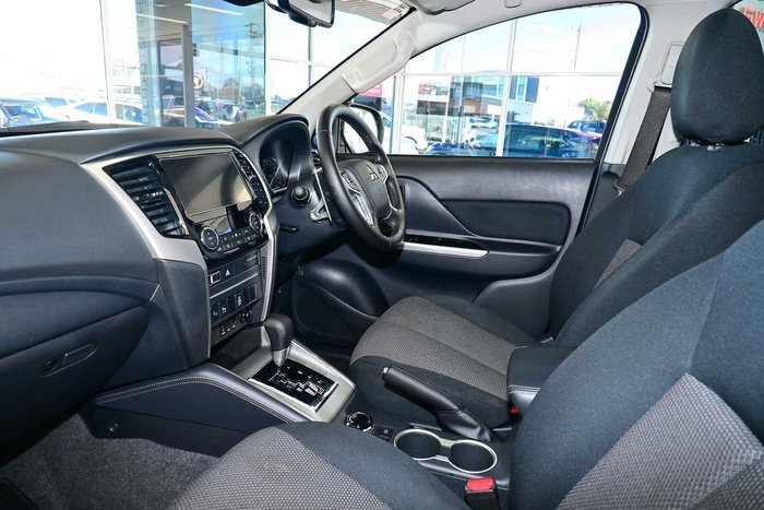 2023 Mitsubishi Triton GLS