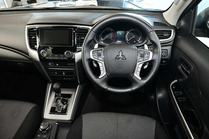 2023 Mitsubishi Triton GLS