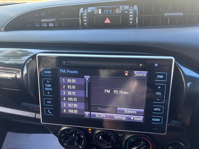 2018 Toyota Hilux SR