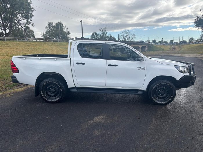 2018 Toyota Hilux SR