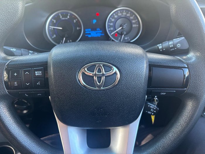 2018 Toyota Hilux SR
