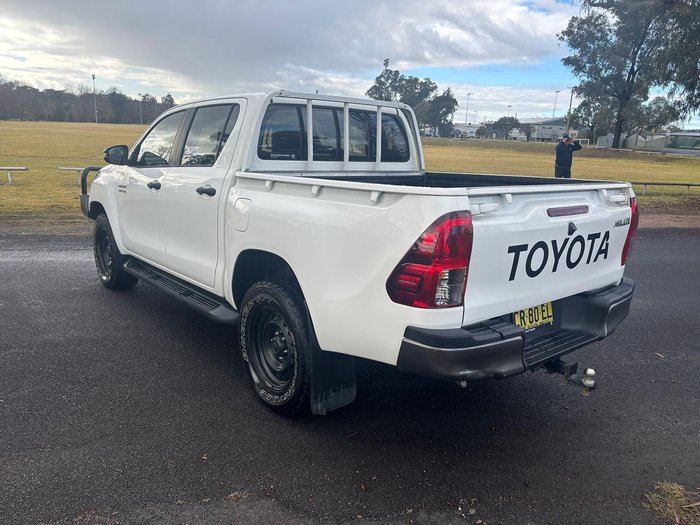 2018 Toyota Hilux SR