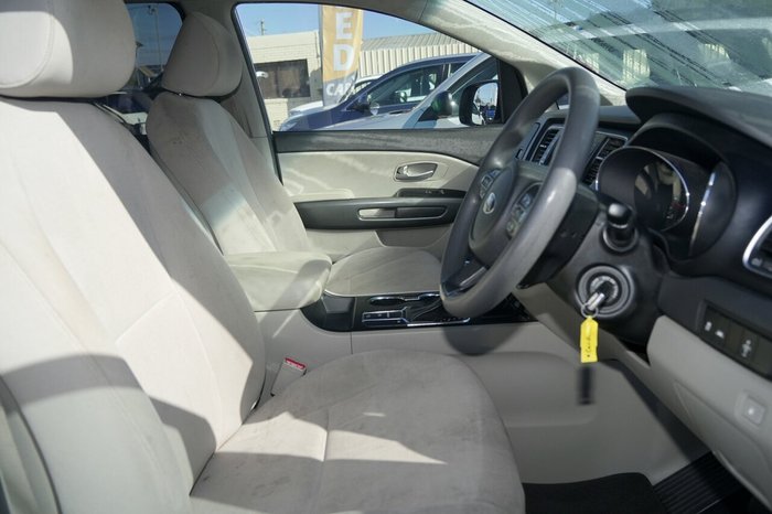 2018 Kia Carnival S