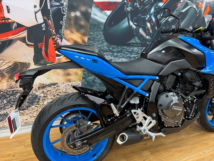 2023 Suzuki GSX-8S PEARL COSMIC BLUE