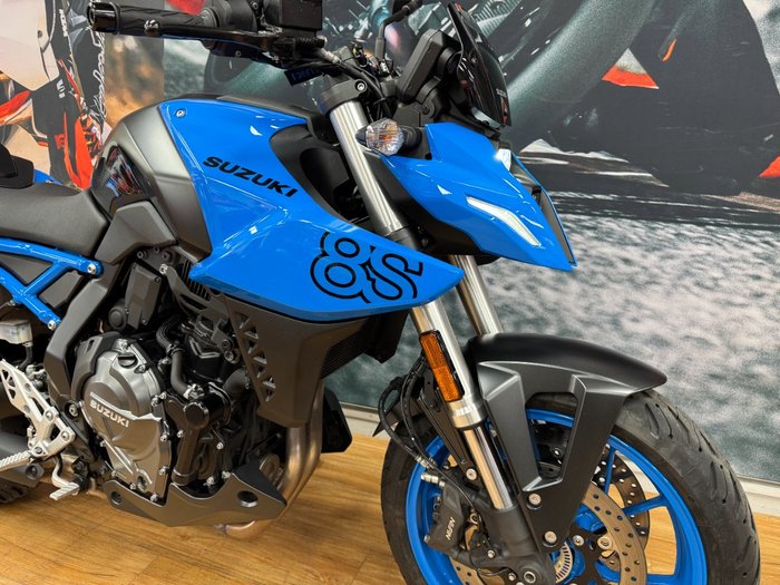 2023 Suzuki GSX-8S PEARL COSMIC BLUE