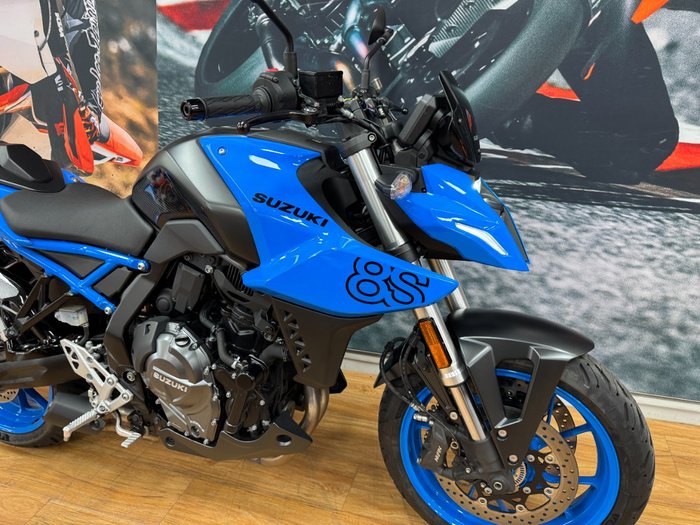 2023 Suzuki GSX-8S PEARL COSMIC BLUE