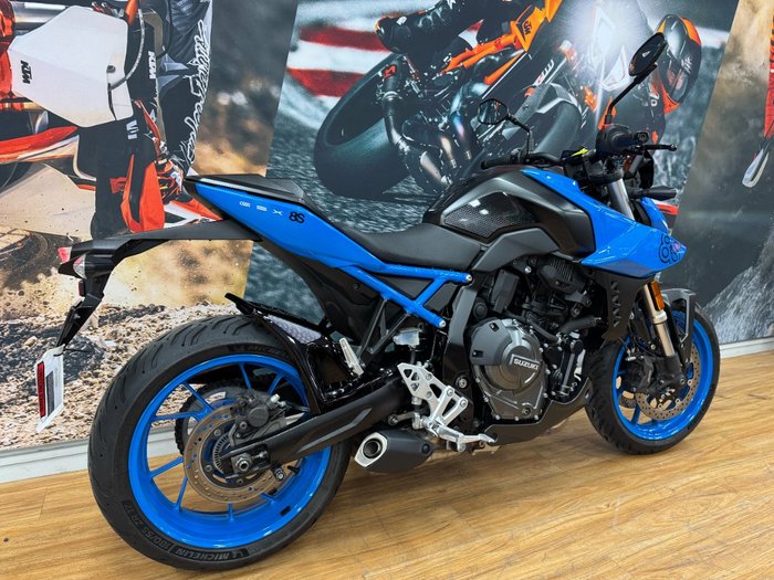 2023 Suzuki GSX-8S PEARL COSMIC BLUE
