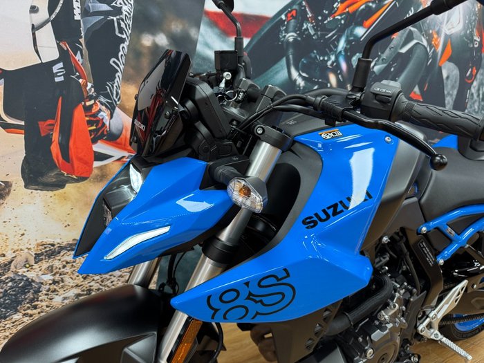 2023 Suzuki GSX-8S PEARL COSMIC BLUE