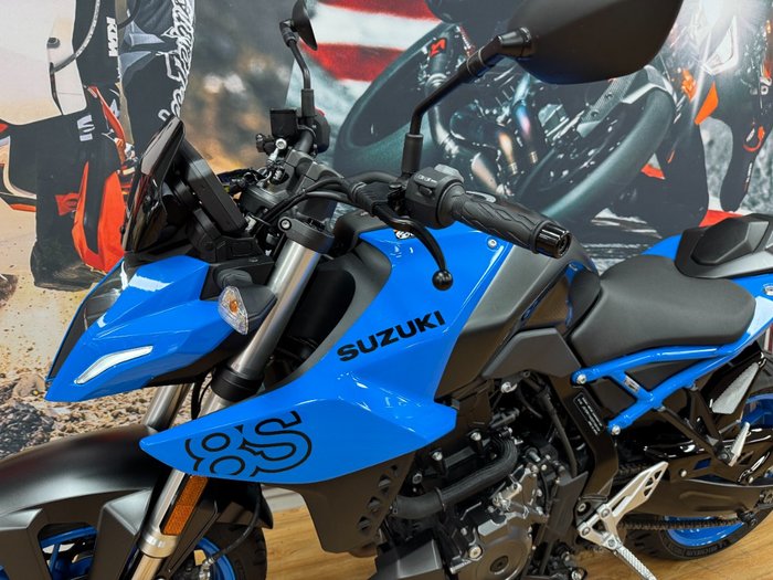 2023 Suzuki GSX-8S PEARL COSMIC BLUE