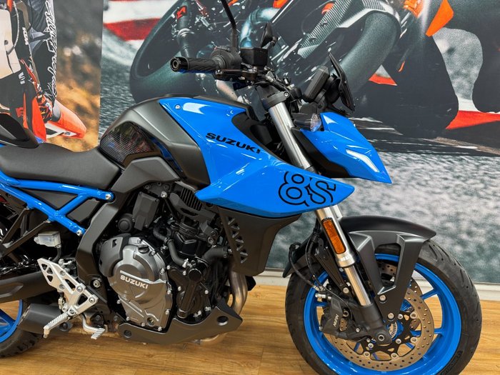 2023 Suzuki GSX-8S PEARL COSMIC BLUE