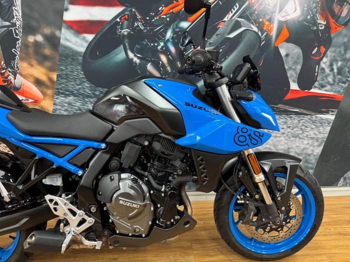 2023 Suzuki GSX-8S PEARL COSMIC BLUE
