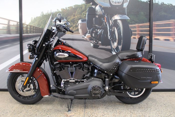 2024 Harley-davidson FLHCS HERITAGE CLASSIC 114 RED ROCK / BLACK