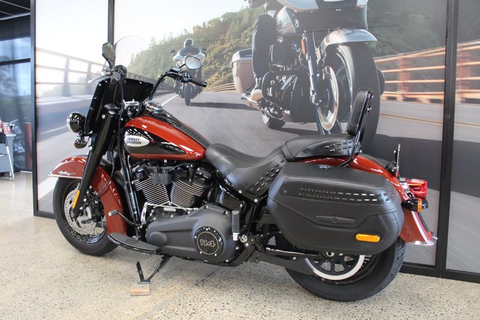 2024 Harley-davidson FLHCS HERITAGE CLASSIC 114 RED ROCK / BLACK