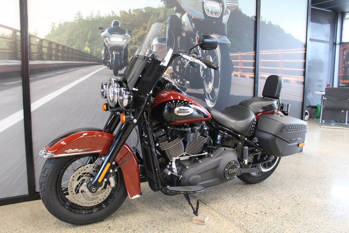 2024 Harley-davidson FLHCS HERITAGE CLASSIC 114 RED ROCK / BLACK