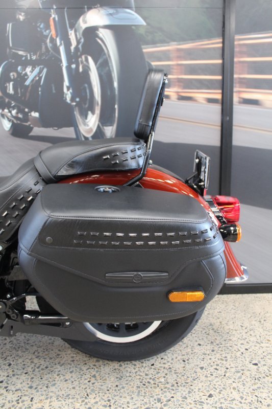 2024 Harley-davidson FLHCS HERITAGE CLASSIC 114 RED ROCK / BLACK