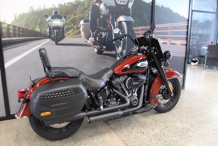 2024 Harley-davidson FLHCS HERITAGE CLASSIC 114 RED ROCK / BLACK