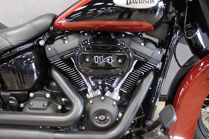 2024 Harley-davidson FLHCS HERITAGE CLASSIC 114 RED ROCK / BLACK
