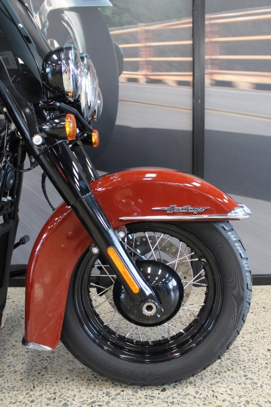 2024 Harley-davidson FLHCS HERITAGE CLASSIC 114 RED ROCK / BLACK